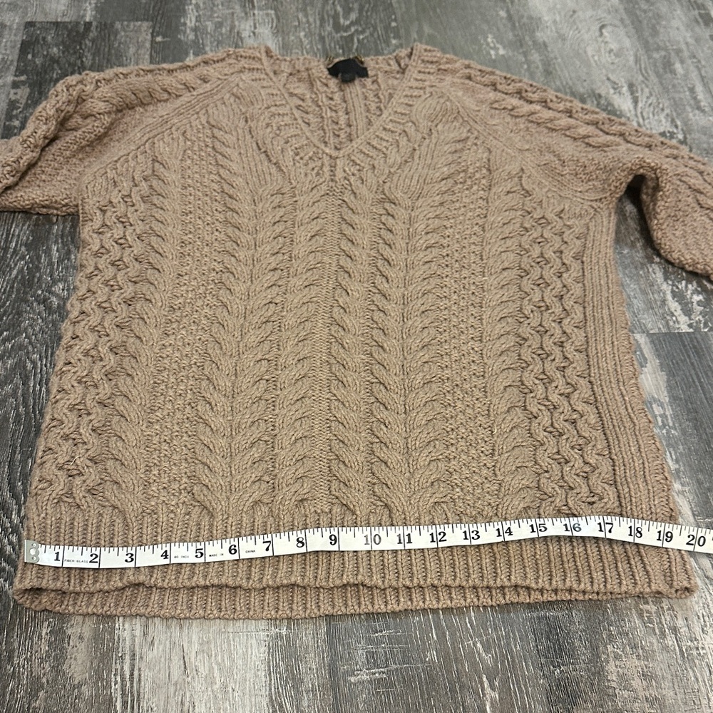 Burberry Beige Cable Knit V-Neck Sweater - Picture 6 of 10